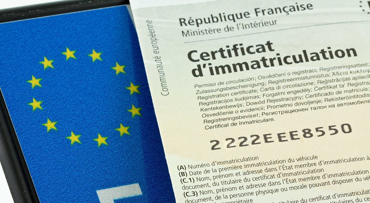 découvrez comment effectuer la mise à jour de votre carte grise pour changer votre adresse en toute simplicité. suivez notre guide complet et restez en règle avec les démarches administratives.