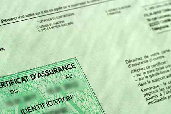 découvrez tout ce qu'il faut savoir sur la carte grise et l'assurance auto : démarches, tarifs, conseils pratiques et informations essentielles pour assurer votre véhicule en toute sérénité.