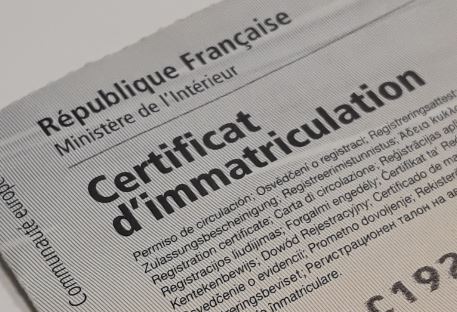 obtenez votre carte grise pas chère en toute simplicité ! profitez de nos services rapides et économiques pour l'immatriculation de votre véhicule. découvrez des offres avantageuses et évitez les frais excessifs. faites confiance à notre expertise pour un processus sans tracas.