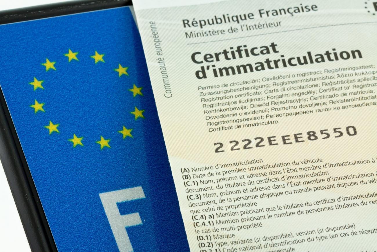 obtenez votre carte grise rapidement et facilement auprès de la préfecture. découvrez les étapes essentielles, les documents nécessaires et les astuces pour simplifier votre démarche administrative.