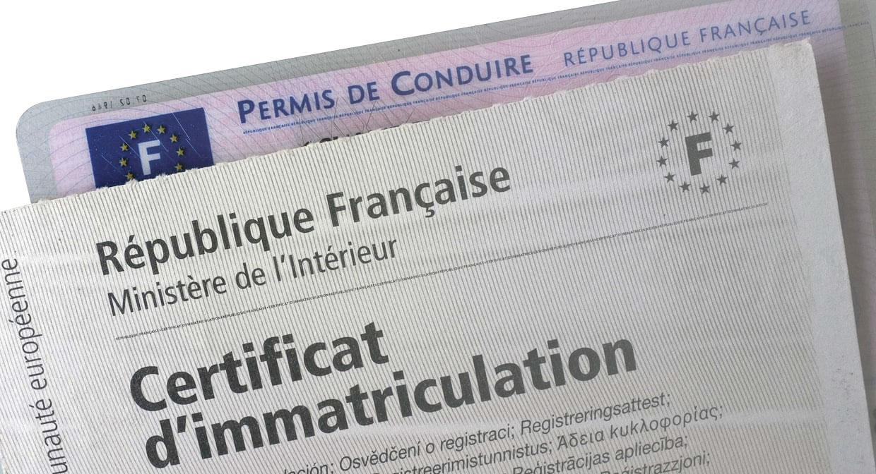 découvrez comment remplacer votre carte grise en toute simplicité. suivez notre guide étape par étape pour obtenir votre nouveau certificat d'immatriculation rapidement et facilement.